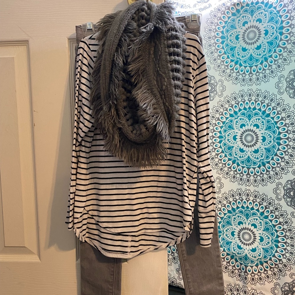 Old Navy outfit with scarf